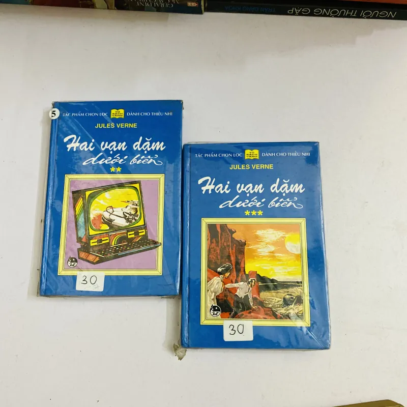 Hai vạn dặm dưới biển tập 2-3 bìa cứng- tủ sách vàng 1044907