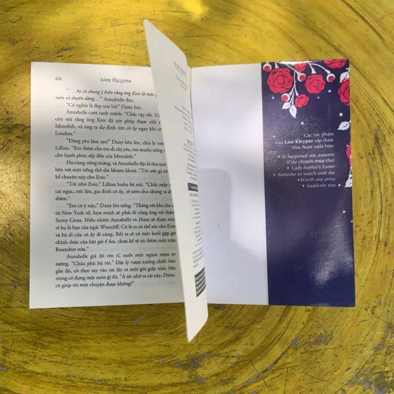  BÍ MẬT ĐÊM HÈ - LISA KLEYPAS 1022397