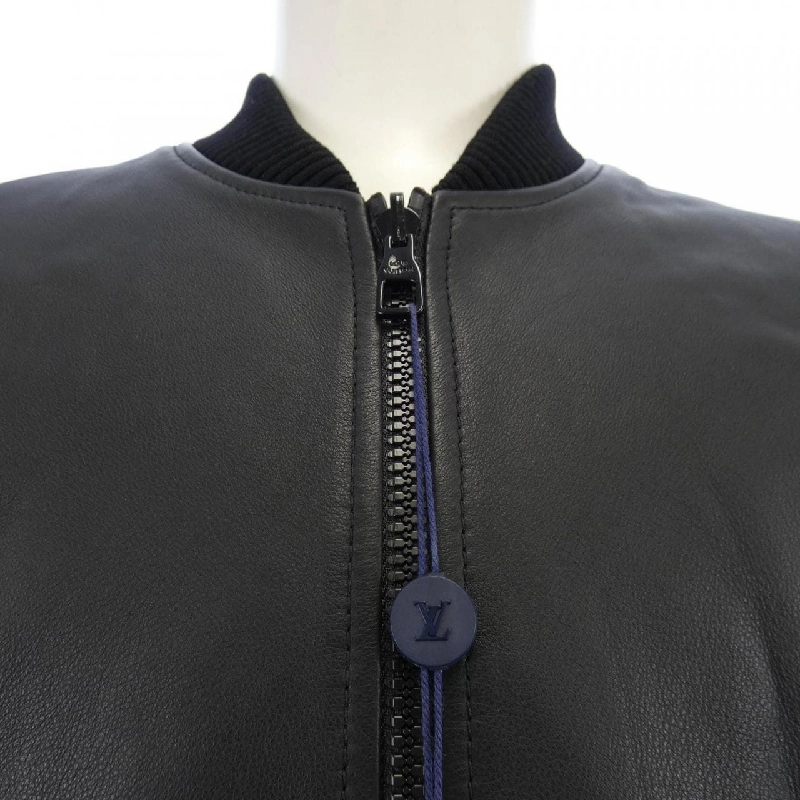 Áo khoác da lộn hai mặt LOUIS VUITTON HIL47WTKV - Hàng hiệu Authentic 892023