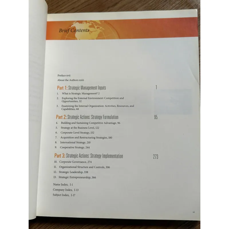 The Management of Strategy - Welch & Hoskisson & Hitt 787554