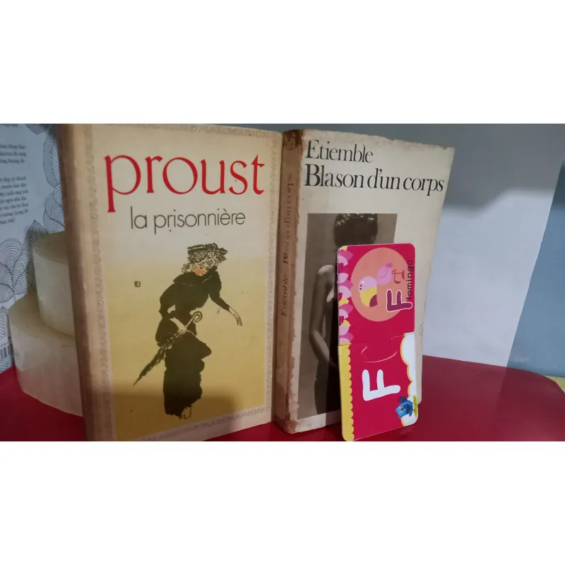 Truyện tiếng Pháp  750877