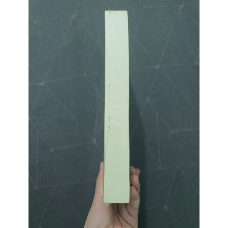 "Xa lạ trong tôi" (seal) - Orhan Pamuk (Nhã Nam) 752944