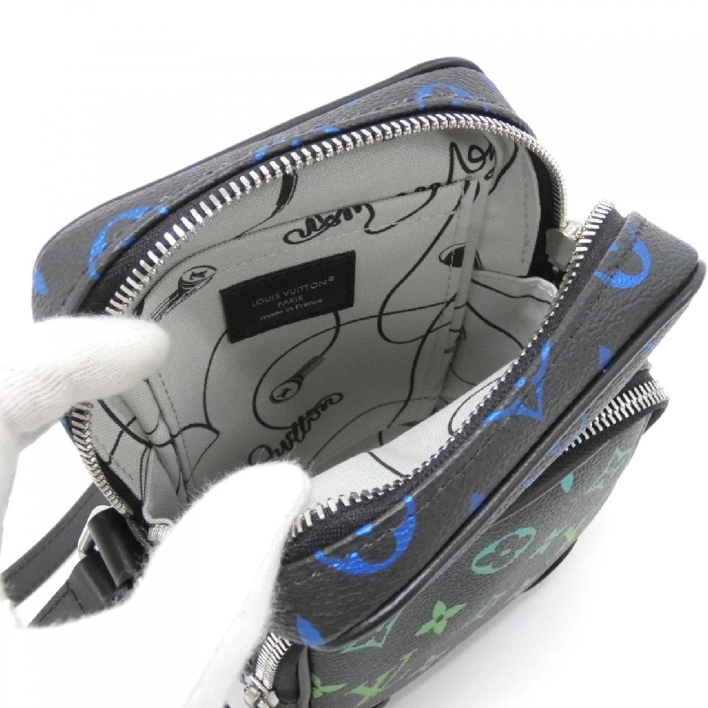 Túi xách vai Louis Vuitton Monogram Iridescent Amazon M13898 - Hàng hiệu Chính hãng 767050