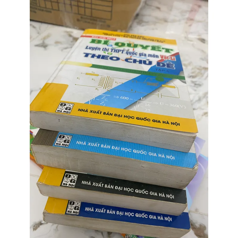 Bí quyết luyện thi THPT QG Vật Lí theo chủ đề - Tập 4 692612