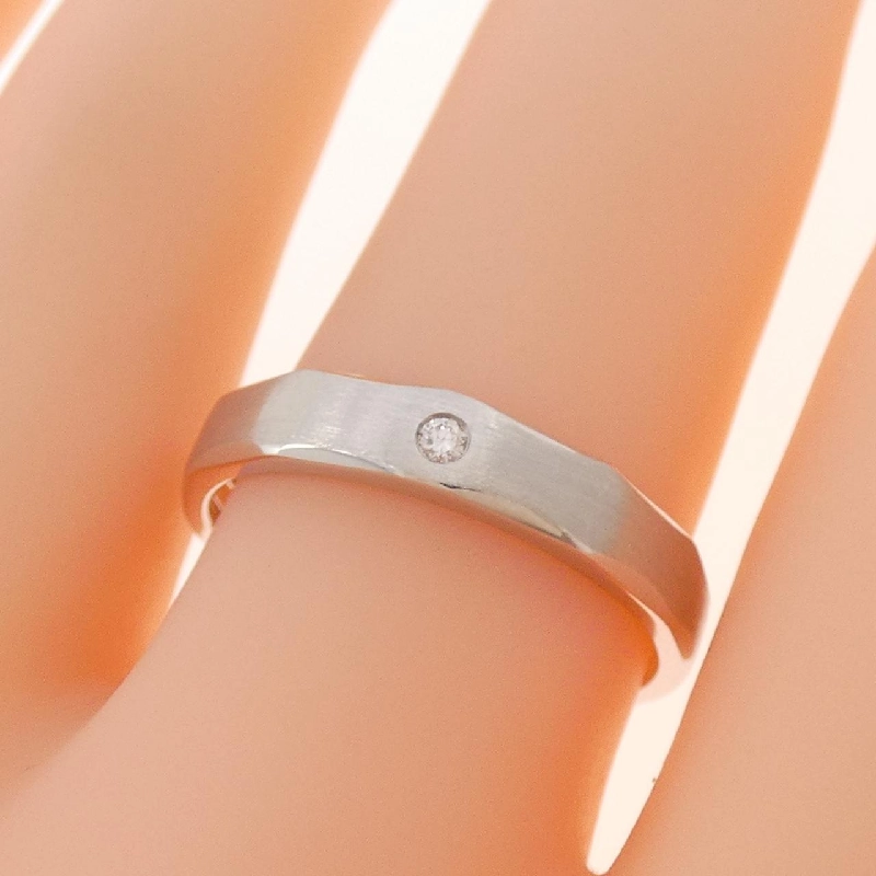 Nhẫn kim cương 18KWG 0.022CT 665551