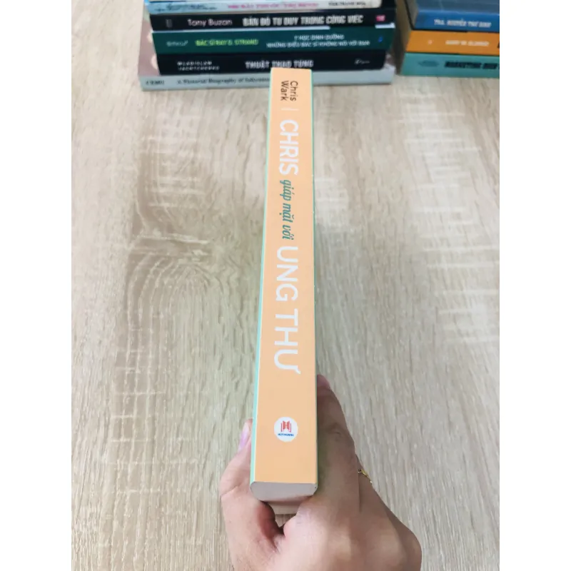 CHRIS GIÁP MẶT VỚI UNG THƯ  1004874