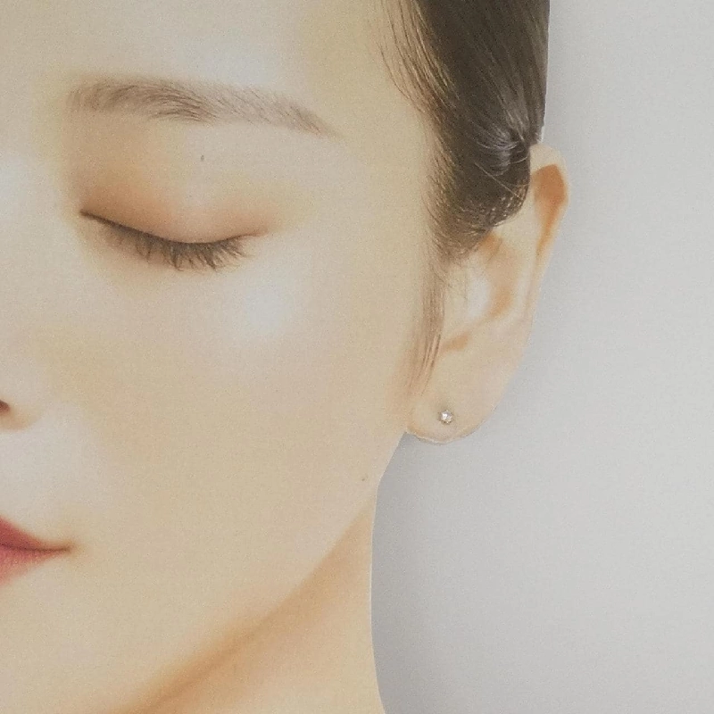 K18YG Solitaire Bông tai Kim cương - Hàng hiệu Chính hãng 865170