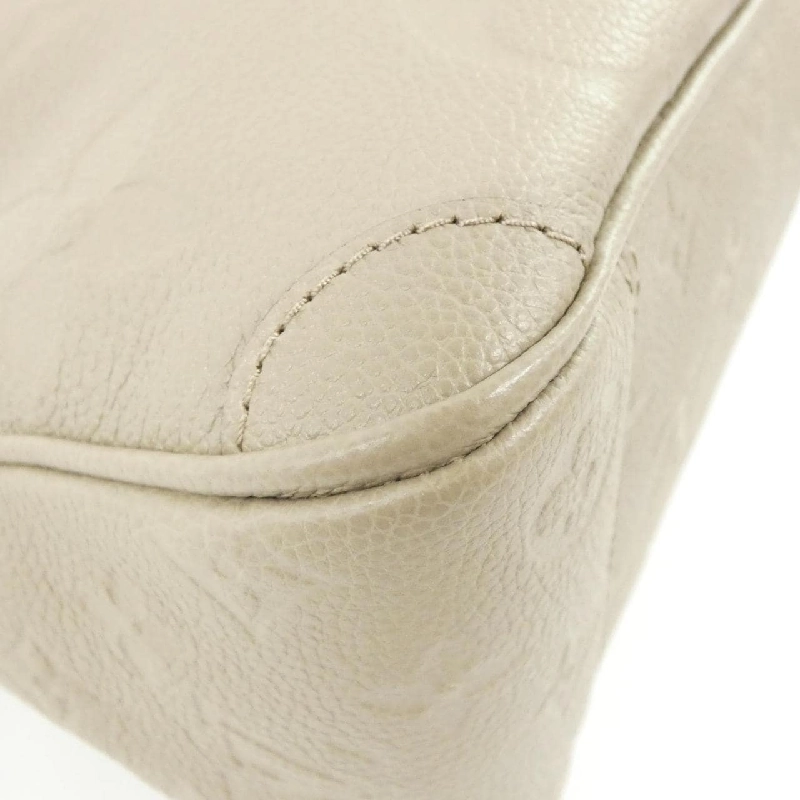 Túi Louis Vuitton Monogram Empreinte Trianon MM M46504 617473