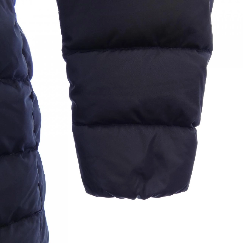 Áo khoác lông vũ MONCLER 635250