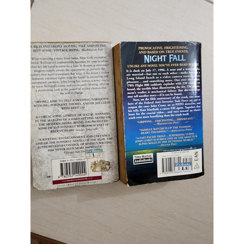 Sách combo 2 quyển Night fall và the Fourth hand  542960