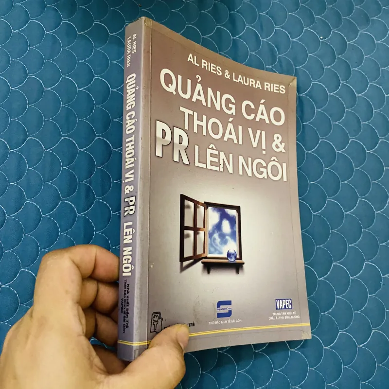Quảng Cáo Thoái Vị & PR Lên Ngôi - Al Ries và Laura Ries 694272