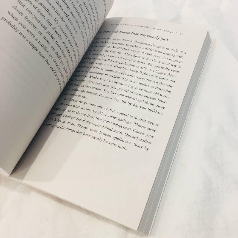 Book - Goodbye Things : On Minimalist Living 60479