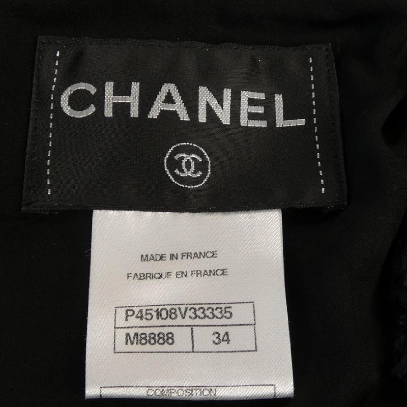 Áo khoác CHANEL P45108V33335 631137