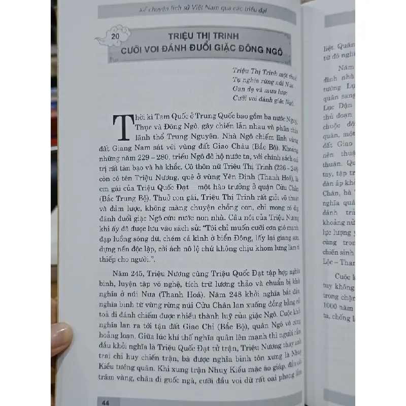 Kể chuyện lịch sử Việt Nam qua các triều đại - Vũ Tam Huề 571623