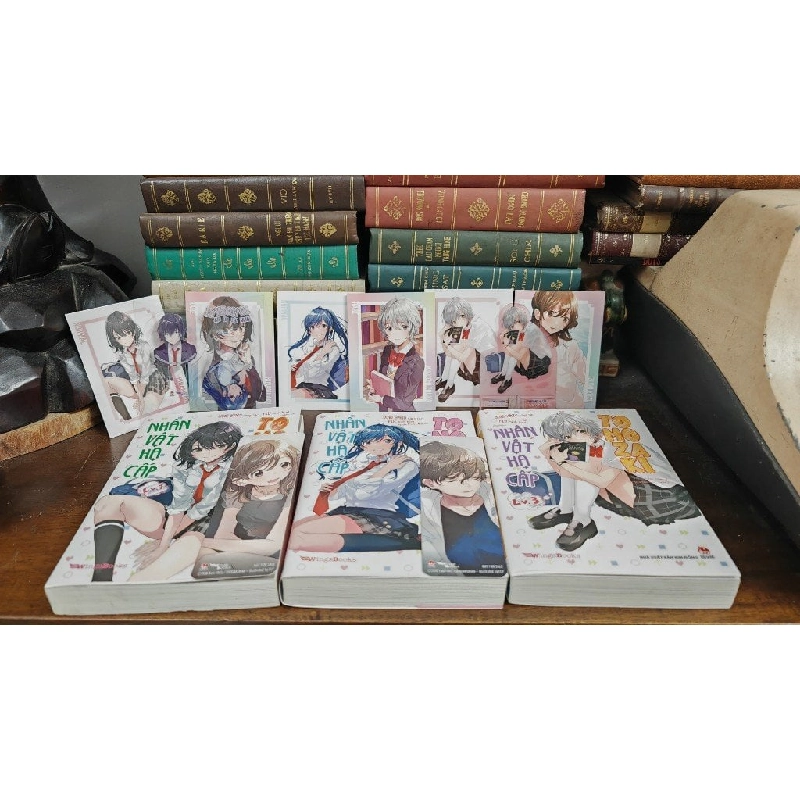 LIGHT NOVEL NHÂN VẬT HẠ CẤP TOMOZAKI 337918