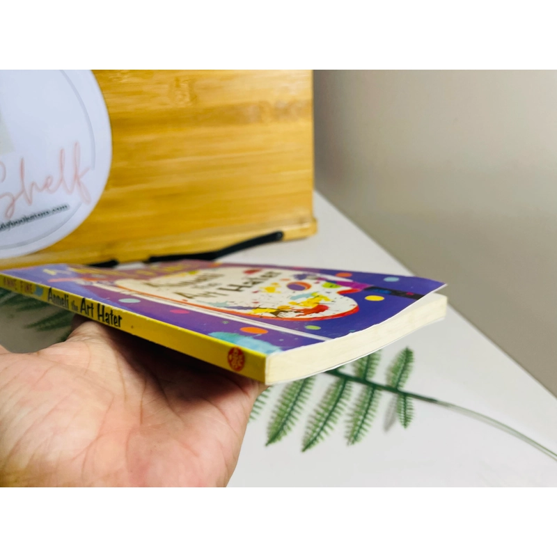 [Sách 2hand từ US] Like new 90% - Anneli the Art Hater – Anne Fine 476840