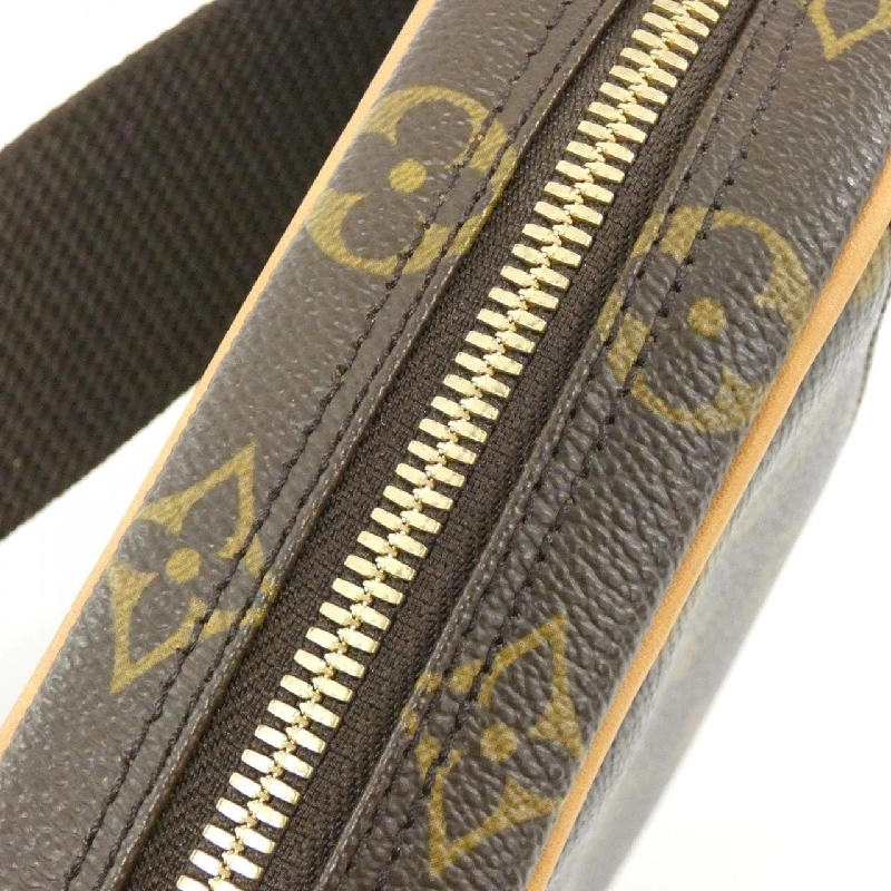 Túi đeo vai Louis Vuitton Monogram Pochette Gange M51870 612453