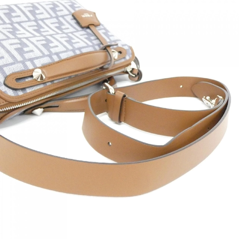 【Sản phẩm mới】Fendi By The Way Soft Medium 8BL155 AUT4 Túi 615448