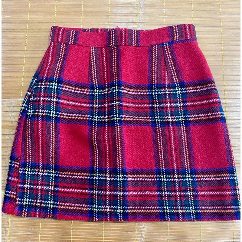 Chân váy sọc kẻ đỏ - size S - đã sử dụng 145059