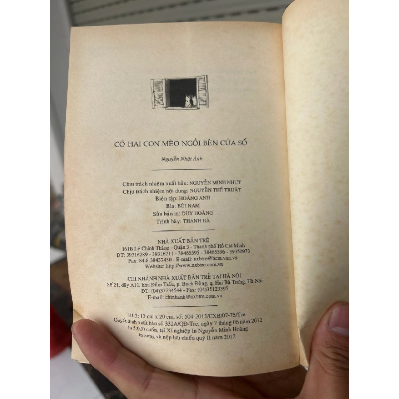 Có 2 con mèo bên cửa sổ Nguyễn Nhật Ánh Có 2 con mèo bên cửa sổ Nguyễn Nhật Ánh 799437