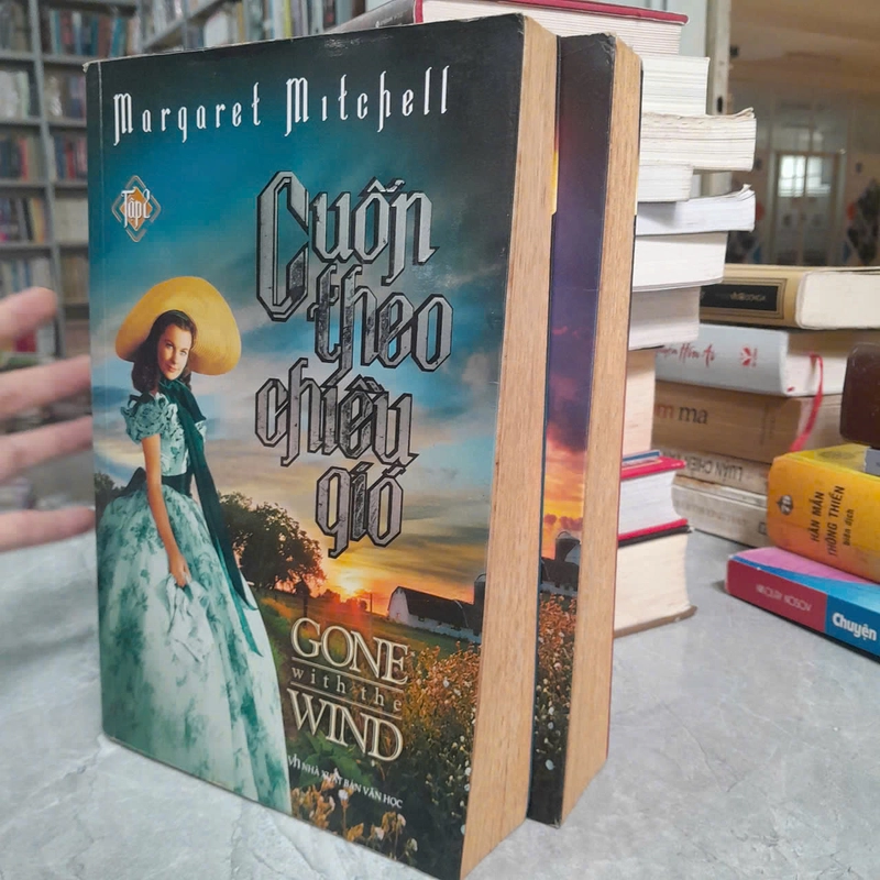 CUỐN THEO CHIÊU GIÓ - MARGARET MITCHELL 447733