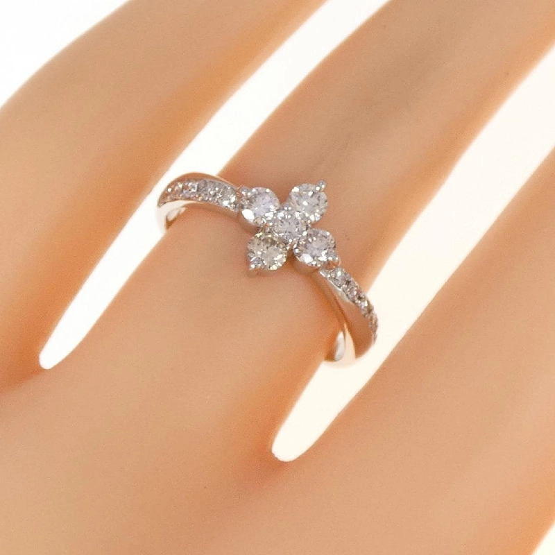 【Sản phẩm mới】Nhẫn kim cương PT950 0.50CT 670994