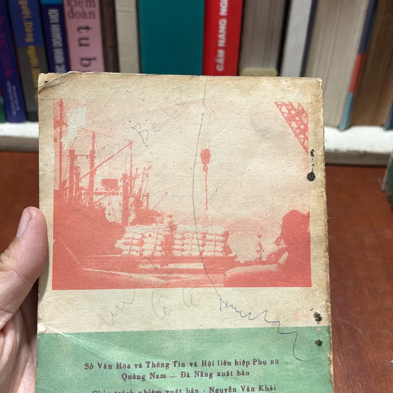 [Sách 8x] - II Văn Học Lịch Sử: Người Phụ Nữ Mới - 1985 797584