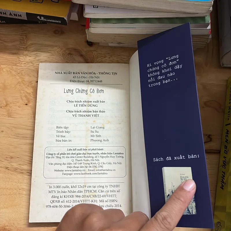 II Tản Văn: Lưng Chừng Cô Đơn - Nguyễn Ngọc Thạch - 2014 696013