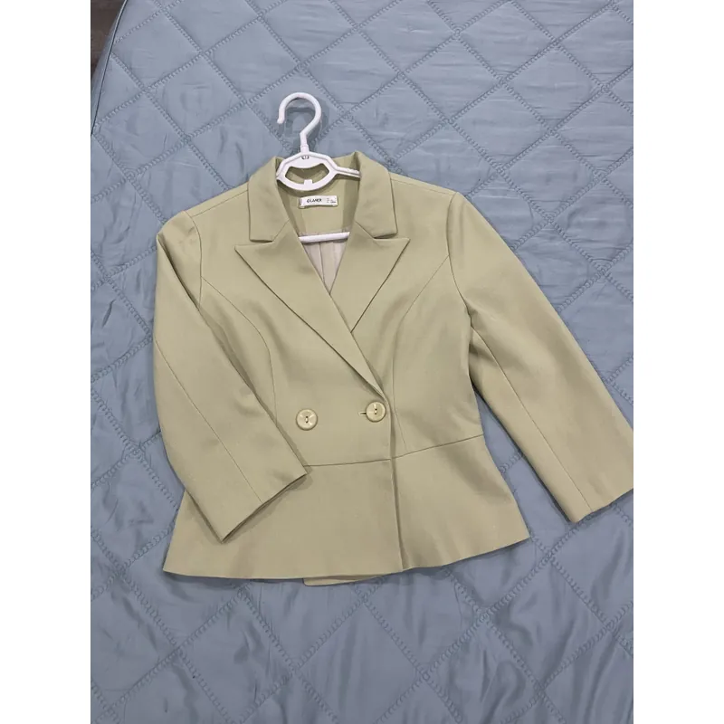 Vest lửng tay màu xanh cốm  602013