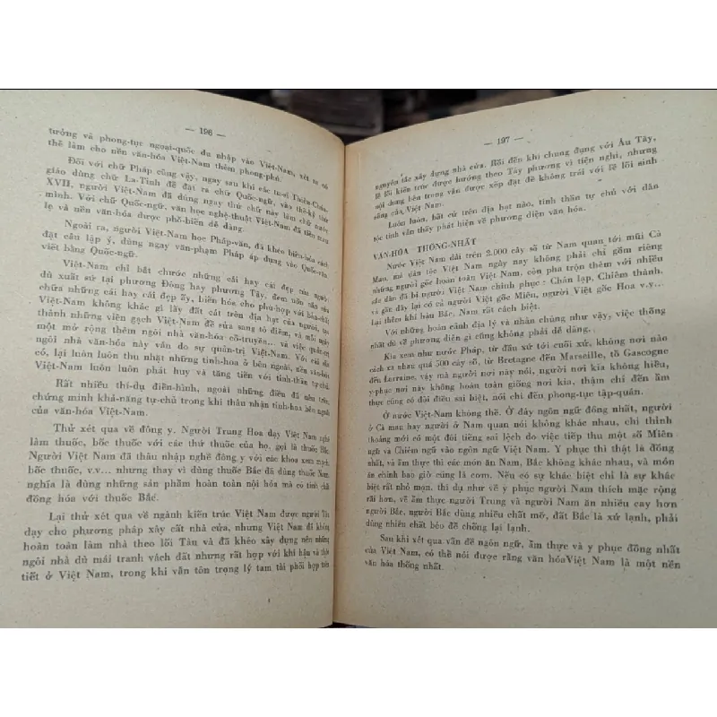 Người việt đất việt - Toan Ánh & Cửu Long Giang ( sách đóng bìa ) 128910
