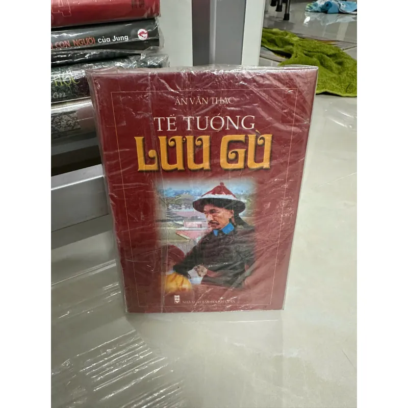 Tể tướng Lưu Gù - Ân Văn Thạc (Bìa cứng) 563396