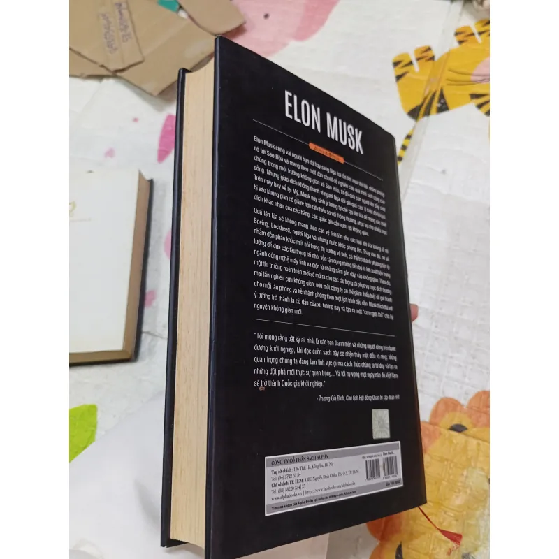 Elon Musk – Tesla, SpaceX và sứ mệnh tìm kiếm tương lai | Ashlee Vance 958206