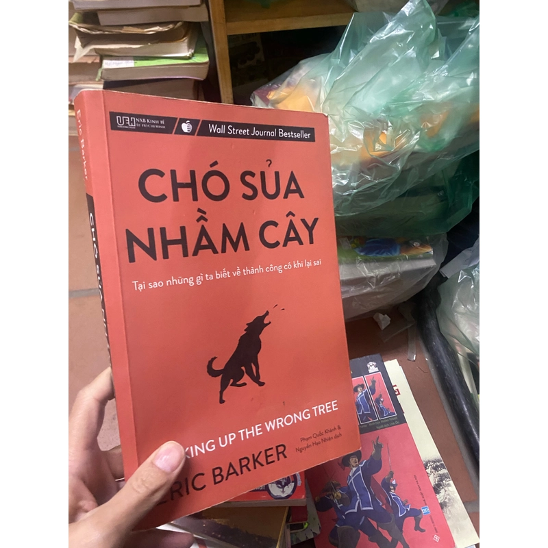 Sách chó sủa nhầm cây 310011