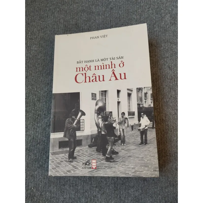 BẤT HẠNH LÀ MỘT TÀI SẢN. MỘT MÌNH Ở CHÂU ÂU 727182