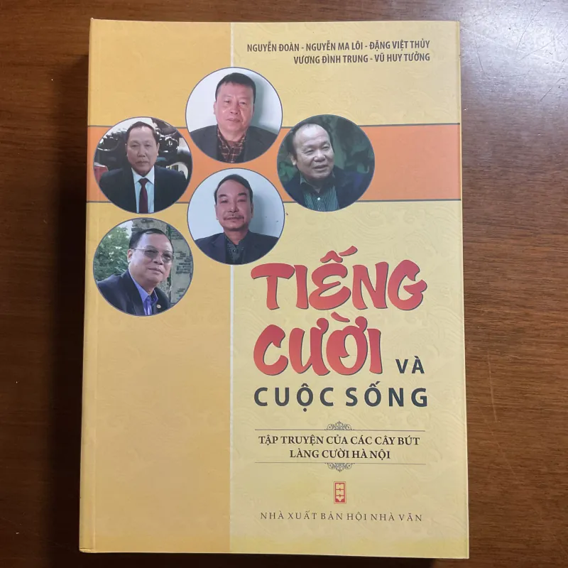 [TRÀO PHÚNG] Tiếng cười và cuộc sống - Nhiều tác giả 781756