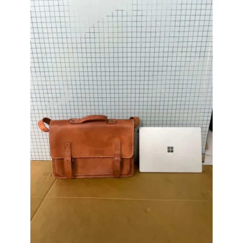 Cặp da USA màu da bò , da nguyên miếng 961444