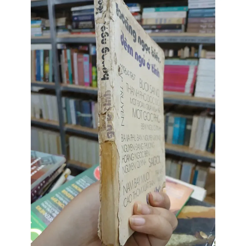 ĐÊM NGỦ Ở TỈNH - HOÀNG NGỌC BIÊN 707922