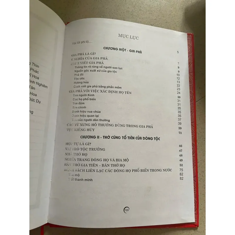 Gia phả dòng tộc – Sách ghi chép gia phả, thờ cúng tổ tiên 994127