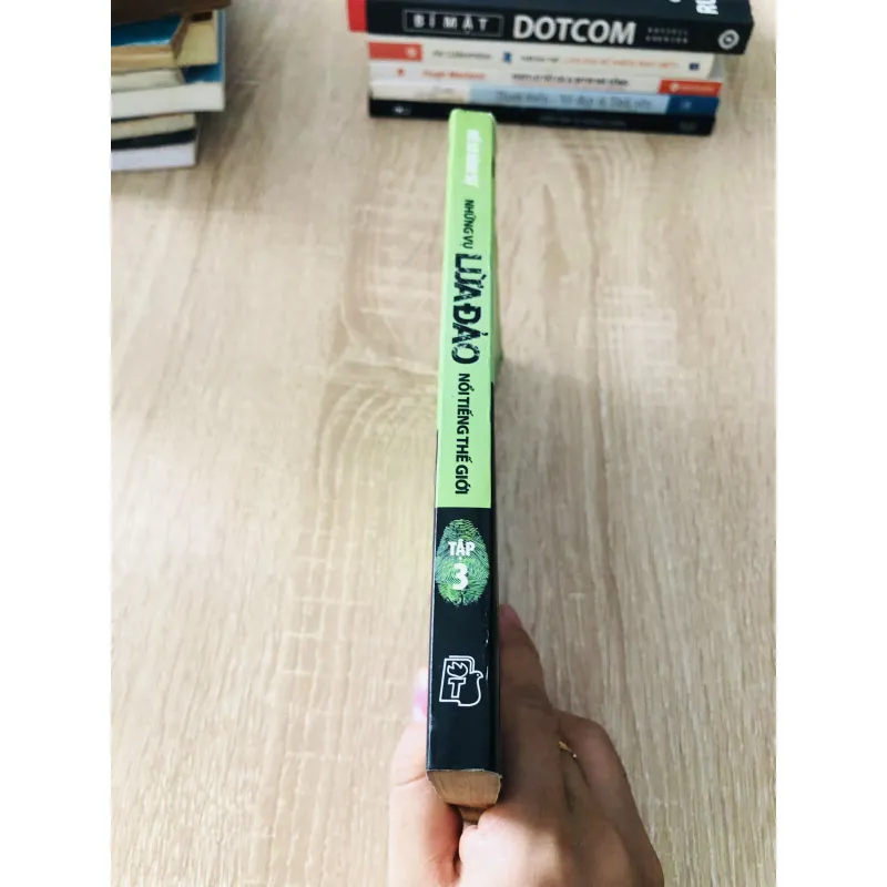 HỒ SƠ HÌNH SỰ NHỮNG VỤ LỪA ĐẢO NỔI TIẾNG THẾ GIỚI (T3) 1004049