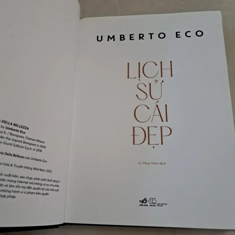 LỊCH SỬ CÁI ĐẸP (sách màu mới tinh) 786436