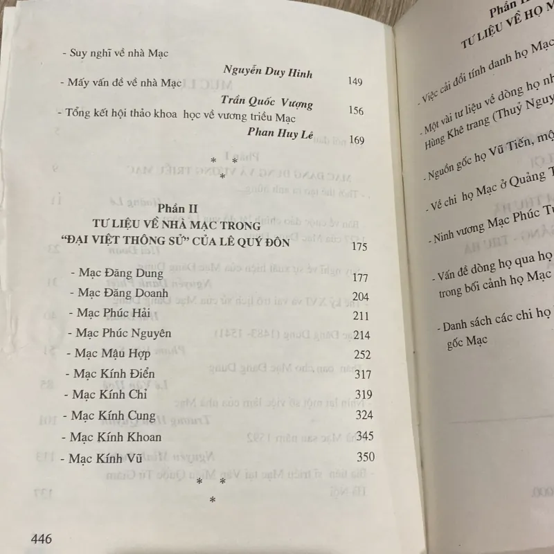 MẠC ĐĂNG DUNG VÀ VƯƠNG TRIỀU MẠC (XB 2000) 1028990