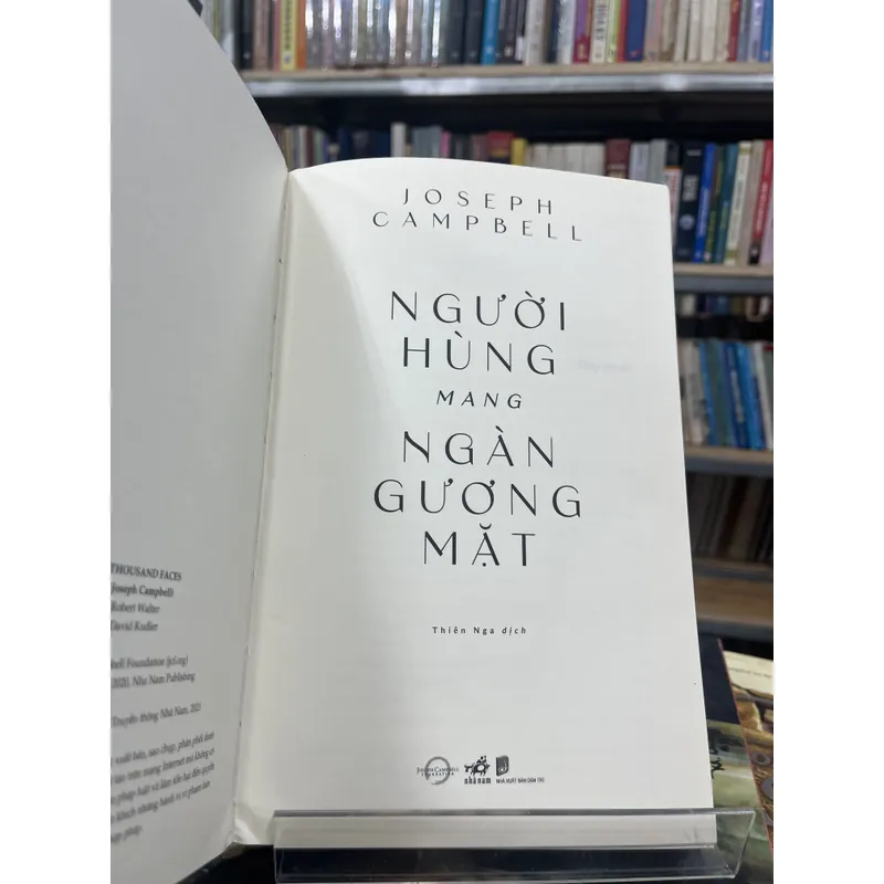 NGƯỜI HÙNG MANG NGÀN GƯƠNG MẶT- JOSEPH CAMPBELL 698301