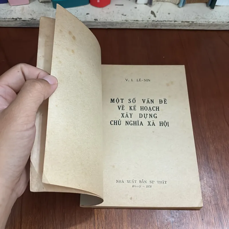 II Sách Xưa: Một Số Vấn Đề Về Kế Hoạch Xây Dựng Chủ Nghĩa Xã Hội - V.I. Lê Nin - 1978 602984