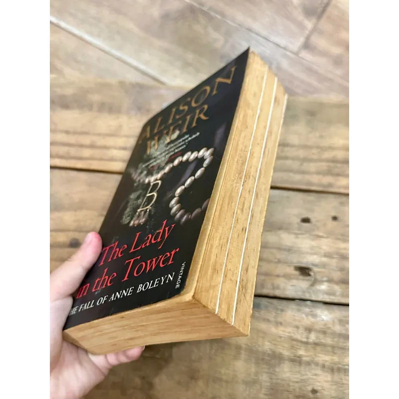 The Lady in the Tower: The Fall of Anne Boleyn - Alison Weir 734847