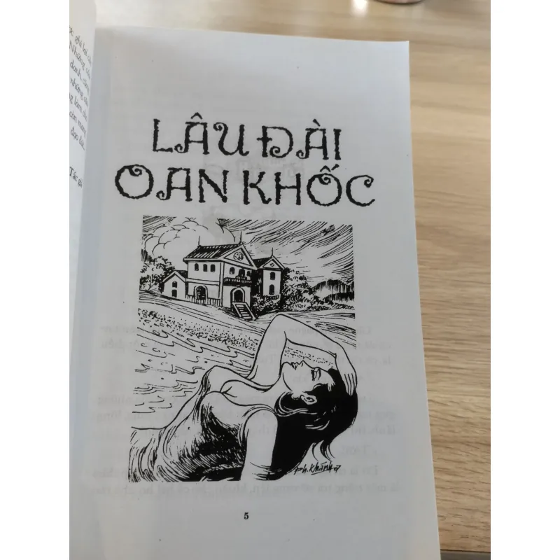 sách "Lâu Đài Oan Khốc" thuộc thể loại truyện kinh dị, ma quái,. 



 1032114