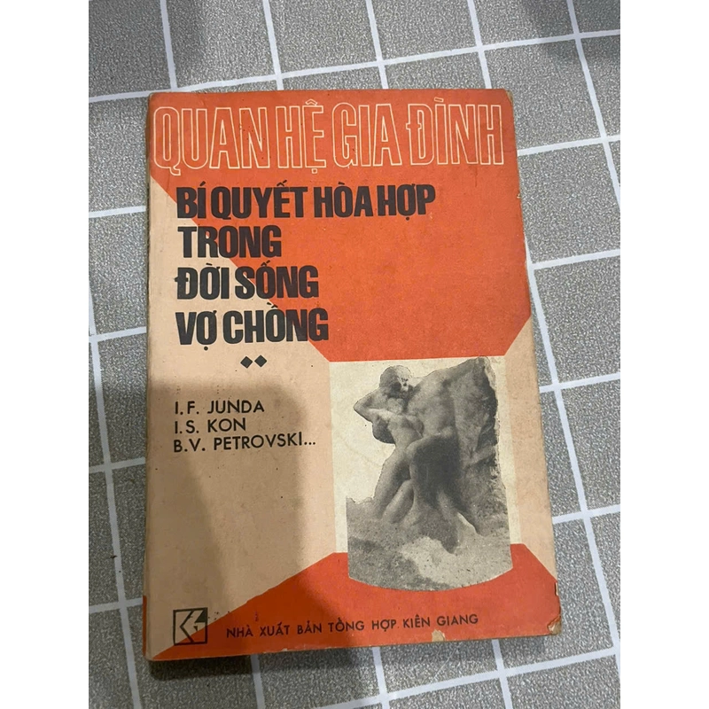 quan hệ vợ chồng ; bí quyết hòa hợp trong đời sống vợ chồng 455994