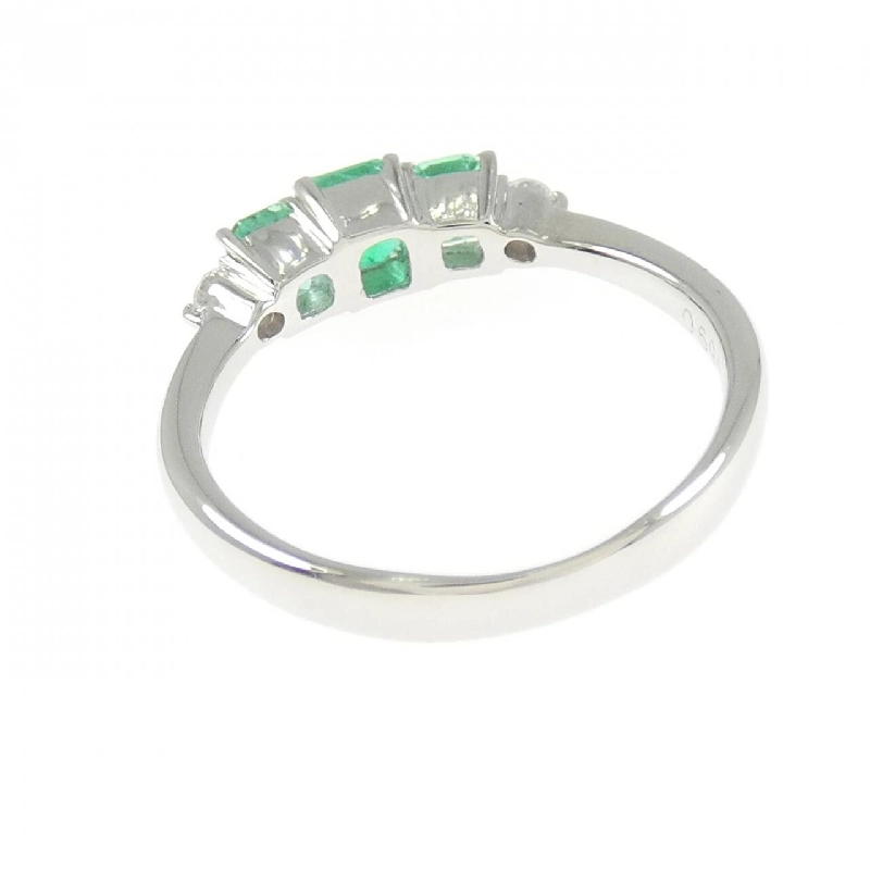 Nhẫn Emerald PT900 0.69CT 667517