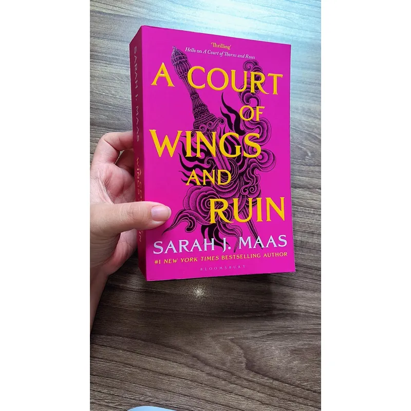 A COURT OF WINGS AND RUIN - Sarah J.Maas 722946