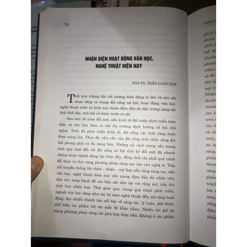 Nhận diện các xu hướng vận động và phát triển của văn học nghệ thuật Việt Nam hiện nay  732796