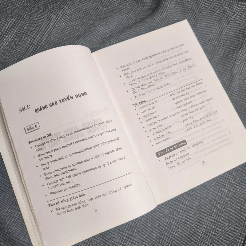 Tiếng Anh Cho Thư Ký Giám Đốc - English For Secretaries - Hồng Quang, Ngọc Huyền 550747